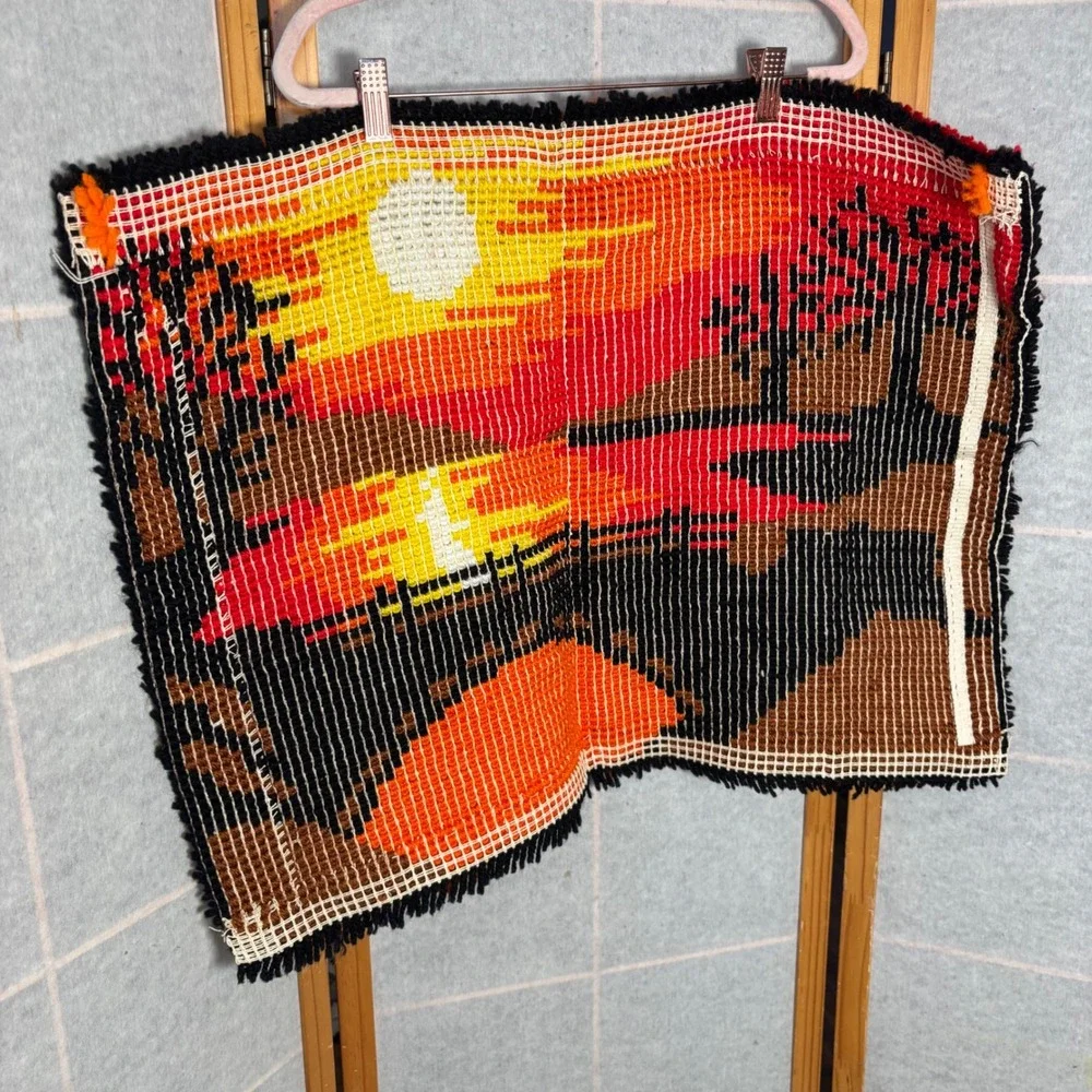 Vintage Sunset Latch Hook Wall‎ Hanging Art Decor 26.5 x 20 Retro Summer